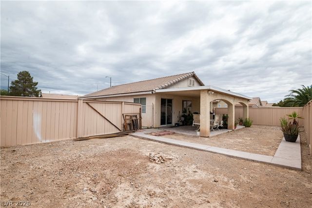 2027 Tallow Tree Avenue, North Las Vegas, NV 89032