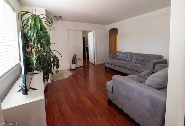 2027 Tallow Tree Avenue, North Las Vegas, NV 89032