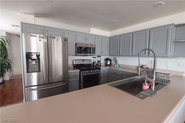 2027 Tallow Tree Avenue, North Las Vegas, NV 89032