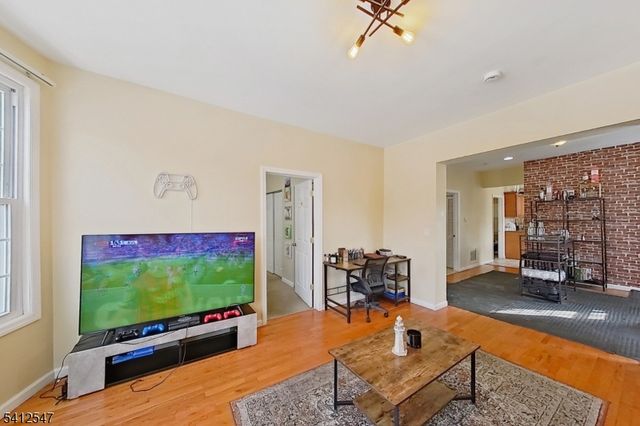 80 Newark Ave, Paterson City, NJ 07503