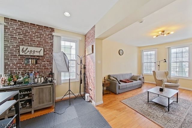 80 Newark Ave, Paterson City, NJ 07503