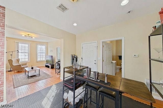 80 Newark Ave, Paterson City, NJ 07503