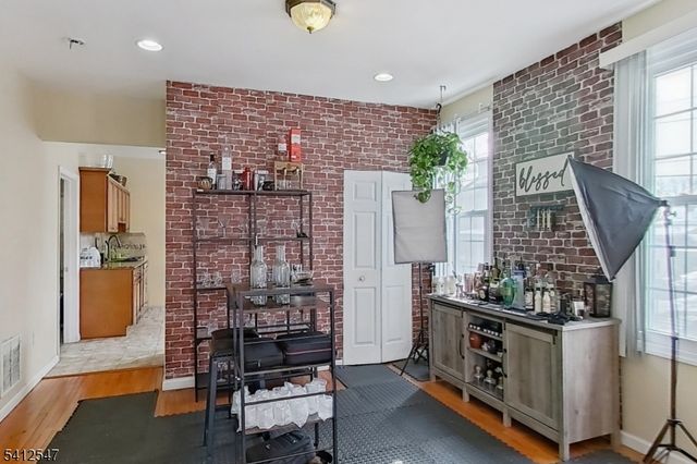 80 Newark Ave, Paterson City, NJ 07503