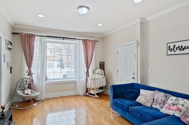 80 Newark Ave, Paterson City, NJ 07503