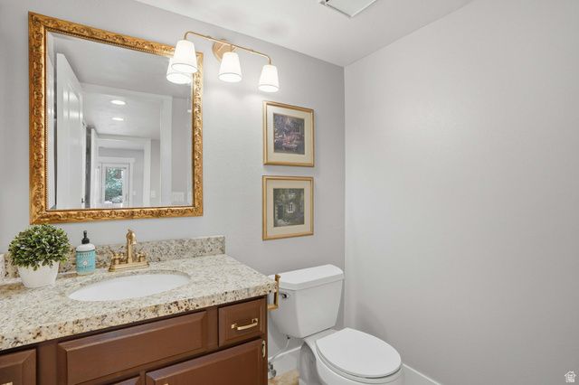 11865 S MAPLE RIDGE RD, Sandy, UT 84094