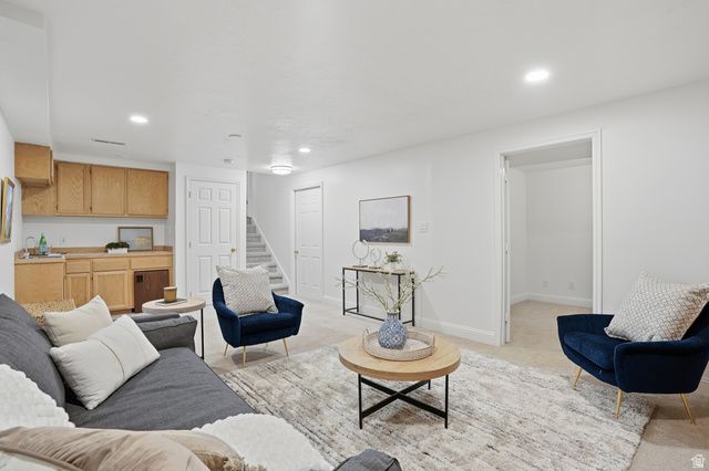 11865 S MAPLE RIDGE RD, Sandy, UT 84094