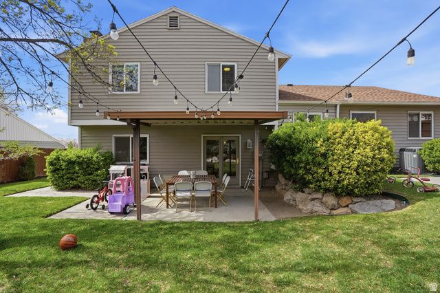 11865 S MAPLE RIDGE RD, Sandy, UT 84094