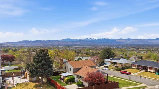11865 S MAPLE RIDGE RD, Sandy, UT 84094