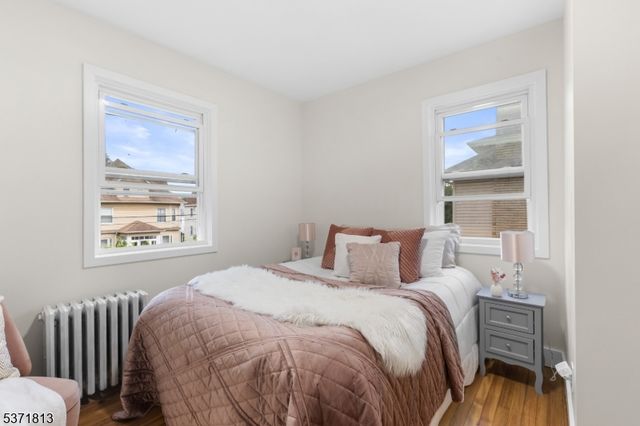 17 Grumman Ave, Newark City, NJ 07112