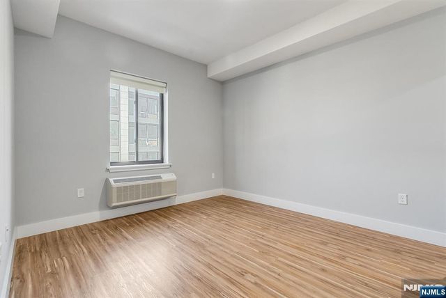 424 Whiton Street 502, Jersey City, NJ 07304