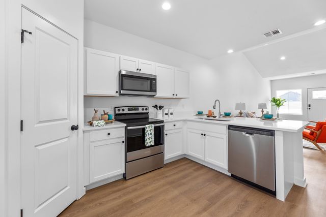 11454 W 35th Cir, Wichita, KS 67215