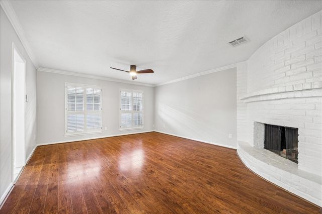 727 Bunker Hill Road 12, Houston, TX 77024