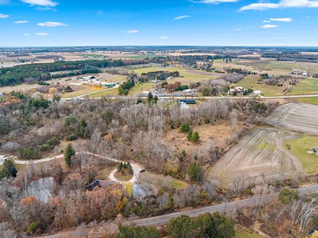 W9566 COUNTY RD JJ, Hortonville, WI 54944