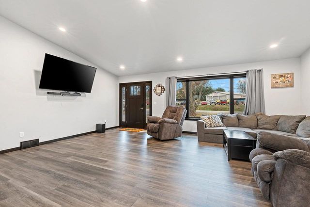 W9566 COUNTY RD JJ, Hortonville, WI 54944