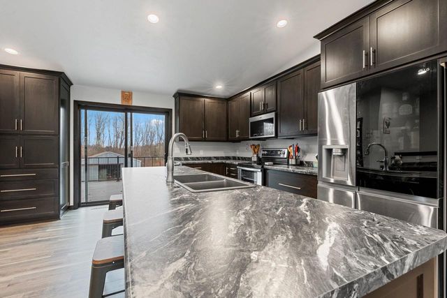 W9566 COUNTY RD JJ, Hortonville, WI 54944