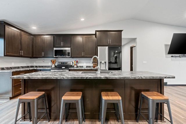 W9566 COUNTY RD JJ, Hortonville, WI 54944