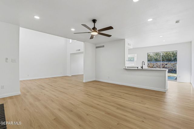 1613 Opossum Circle, Horizon City, TX 79928