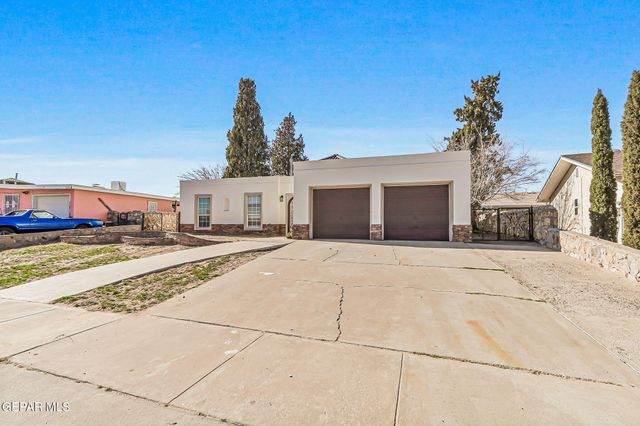 1613 Opossum Circle, Horizon City, TX 79928