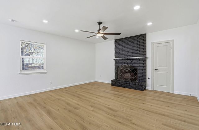 1613 Opossum Circle, Horizon City, TX 79928