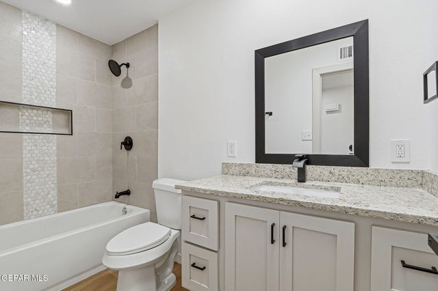 1613 Opossum Circle, Horizon City, TX 79928