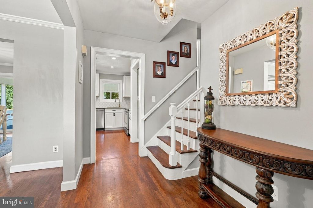 18 OAKDALE BLVD, YARDLEY, PA 19067 — photo 2