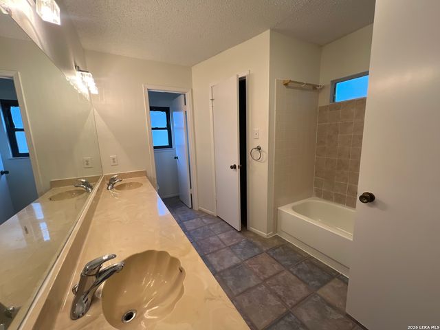 7147 COMANCHE RDG, Converse, TX 78109