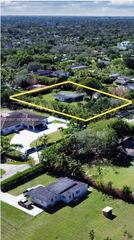 11380 SW 93rd Street, Miami, FL 33176