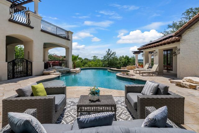 203 Bella Riva DR, Austin, TX 78734
