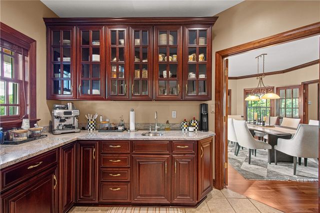 661 Waterdam Rd, North Strabane, PA 15317