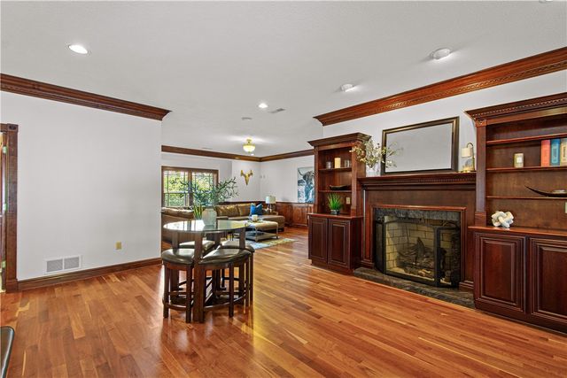 661 Waterdam Rd, North Strabane, PA 15317