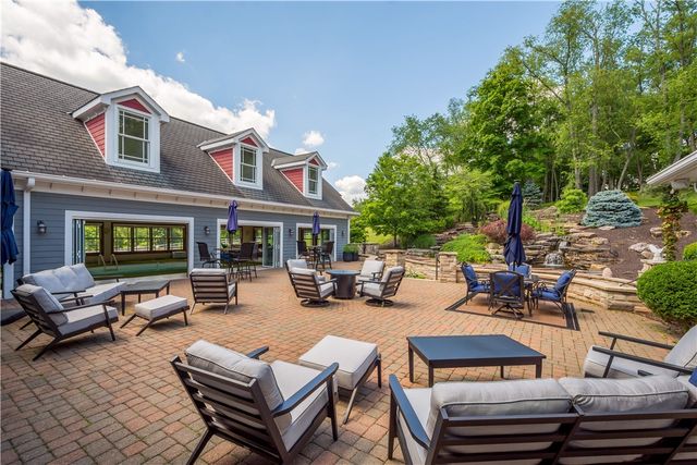 661 Waterdam Rd, North Strabane, PA 15317