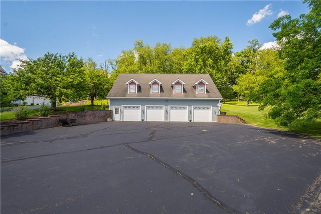 661 Waterdam Rd, North Strabane, PA 15317