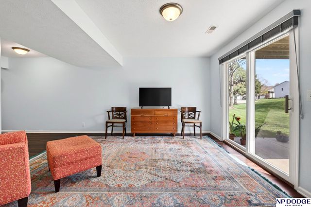 14461 Tibbles Street, Omaha, NE 68116