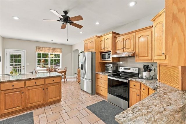 3857 Willow Bend Drive SW, Stockbridge, GA 30281