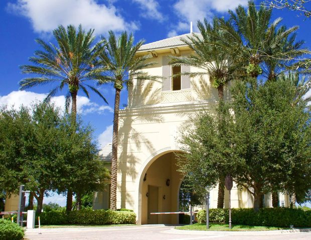 12871 SW Lake Fern Circle, Port St. Lucie, Port St Lucie, FL 34987