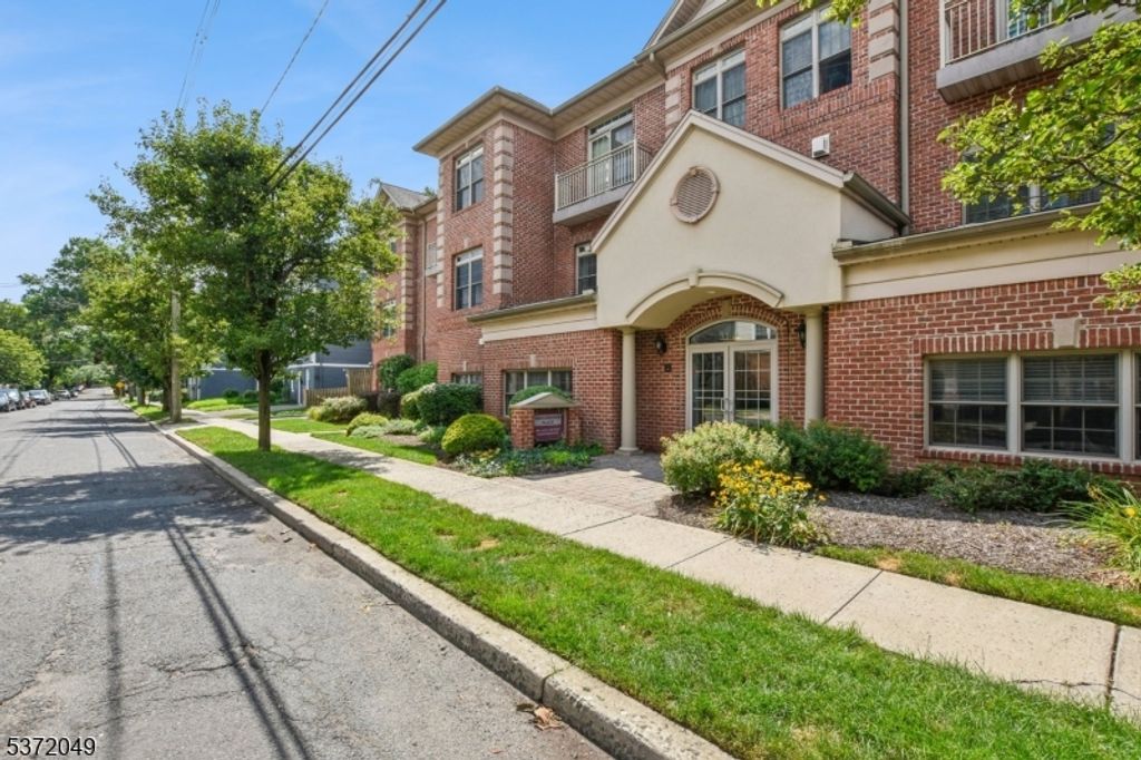 31 Church St. Unit 306 306, South Orange Village Twp., NJ 07079