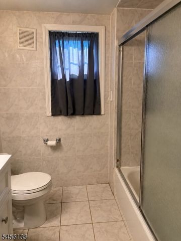 142 Island Ave, Little Falls Twp., NJ 07424