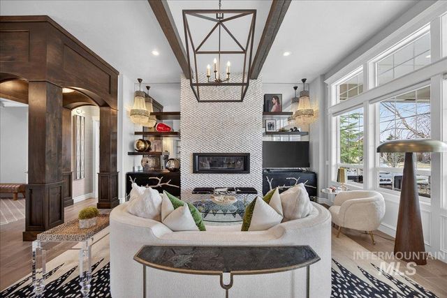 754 S Lone Hollow Way, Eagle, ID 83616