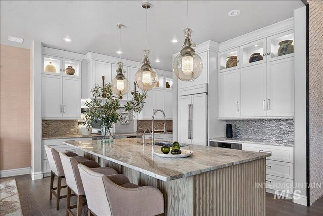 754 S Lone Hollow Way, Eagle, ID 83616