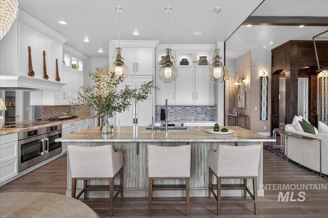 754 S Lone Hollow Way, Eagle, ID 83616