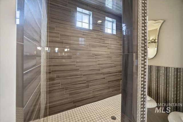 754 S Lone Hollow Way, Eagle, ID 83616