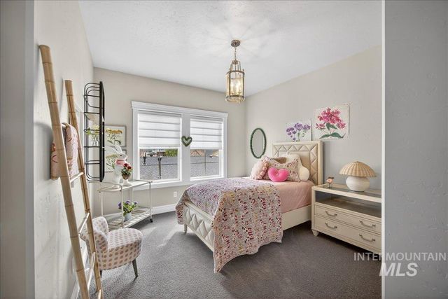 754 S Lone Hollow Way, Eagle, ID 83616