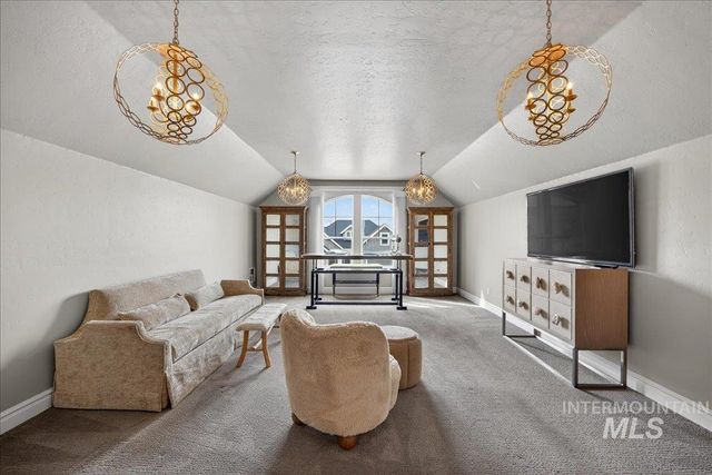 754 S Lone Hollow Way, Eagle, ID 83616