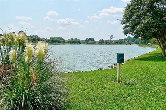 4704 Woods Edge RD, Virginia Beach, VA 23462