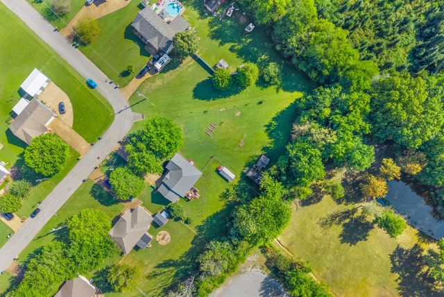 140 Cody Ct, Portland, TN 37148