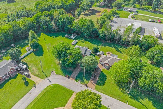 140 Cody Ct, Portland, TN 37148