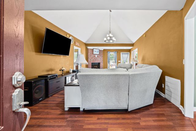 140 Cody Ct, Portland, TN 37148
