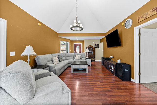 140 Cody Ct, Portland, TN 37148