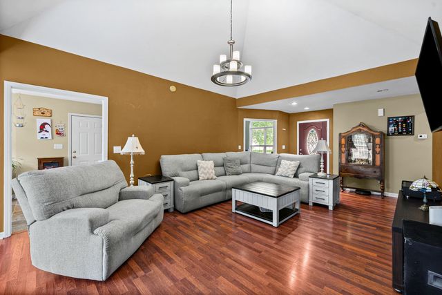 140 Cody Ct, Portland, TN 37148