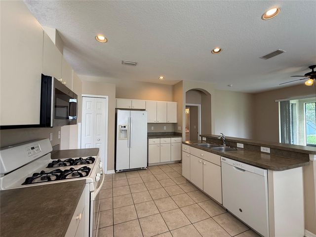 6520 BRIDGECREST DRIVE, Lithia, FL 33547